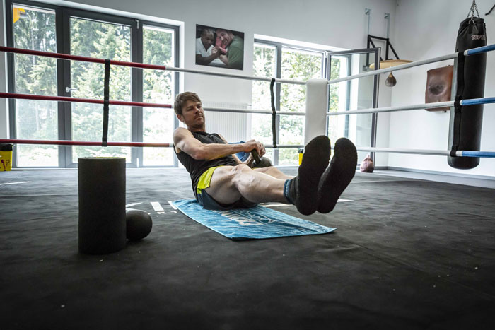 Krafttraining bis die Muskeln „weinen“ 